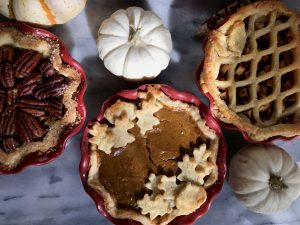 Restaurants, meal prep and meal delivery services and groceries offering vegan Thanksgiving in Las Vegas. For more vegan dining in Las Vegas, visit www.vegansbaby.com/vegansbaby2018
