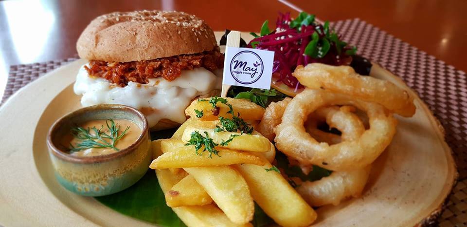 10 vegan restaurants to try in Bangkok, Thailand. For more vegan dining guides around the world, visit www.vegansbaby.com/vegansbaby2018