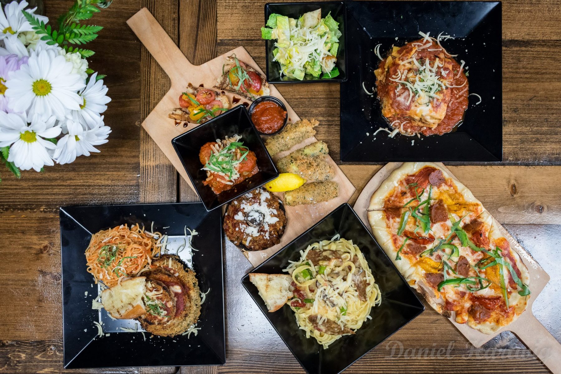Tarantino's Vegan, Las Vegas' first fully vegan Italian spot is now open! For more vegan options in Las Vegas, visit www.vegansbaby.com