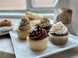 Hunk-A-Love Bakery is delivering vegan treats to your door! For more vegan options in Las Vegas, visit www.vegansbaby.com